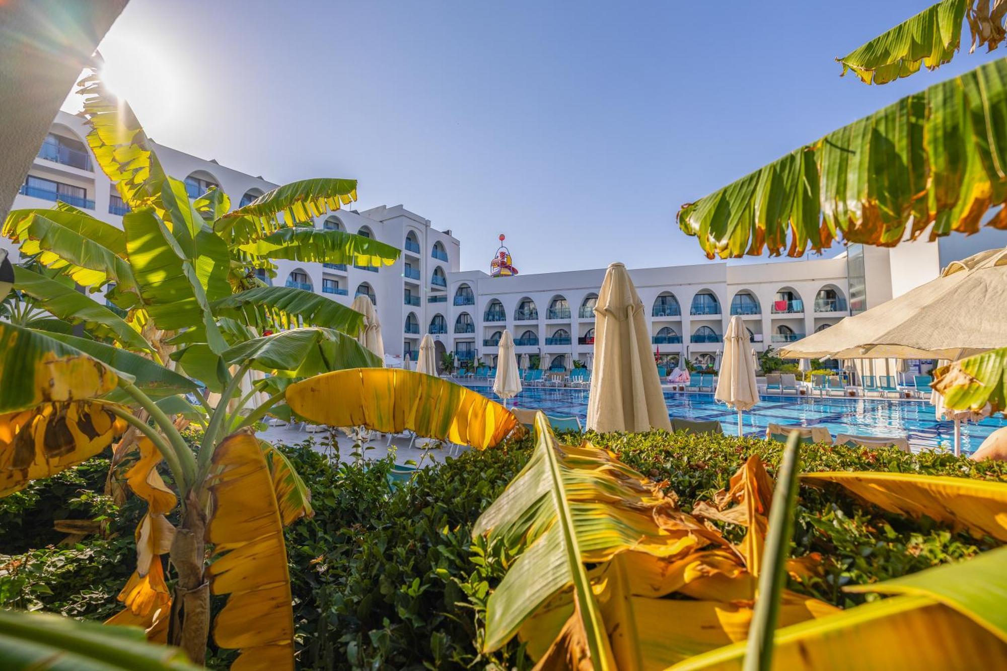 Infinity By Yelken Aquapark&Resorts Kusadasi Kusadası Exterior foto