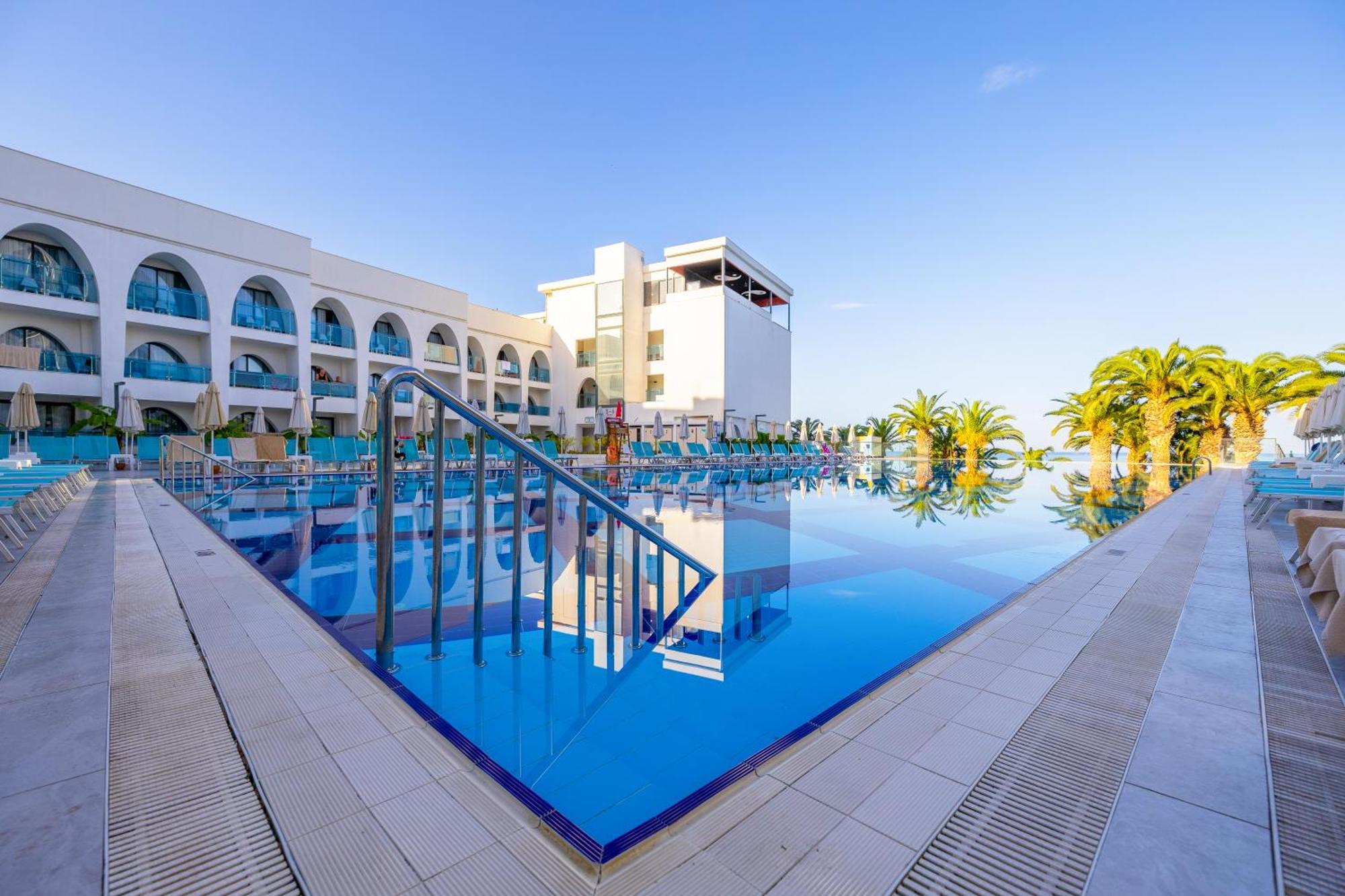 Infinity By Yelken Aquapark&Resorts Kusadasi Kusadası Exterior foto